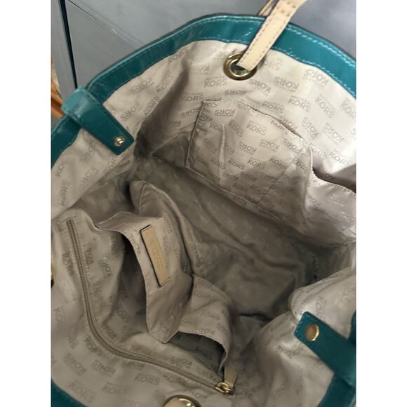 Michael Kors Jet Set 11X6X15” Deep Sea Tote Patent Leather - Picture 4 of 5